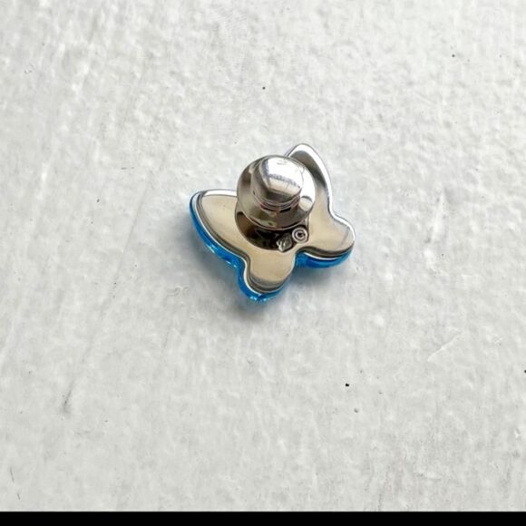 Swarovski Crystal Blue Butterfly pin/Brooch with box 3.1  x  2 cm stunning - Picture 5 of 7